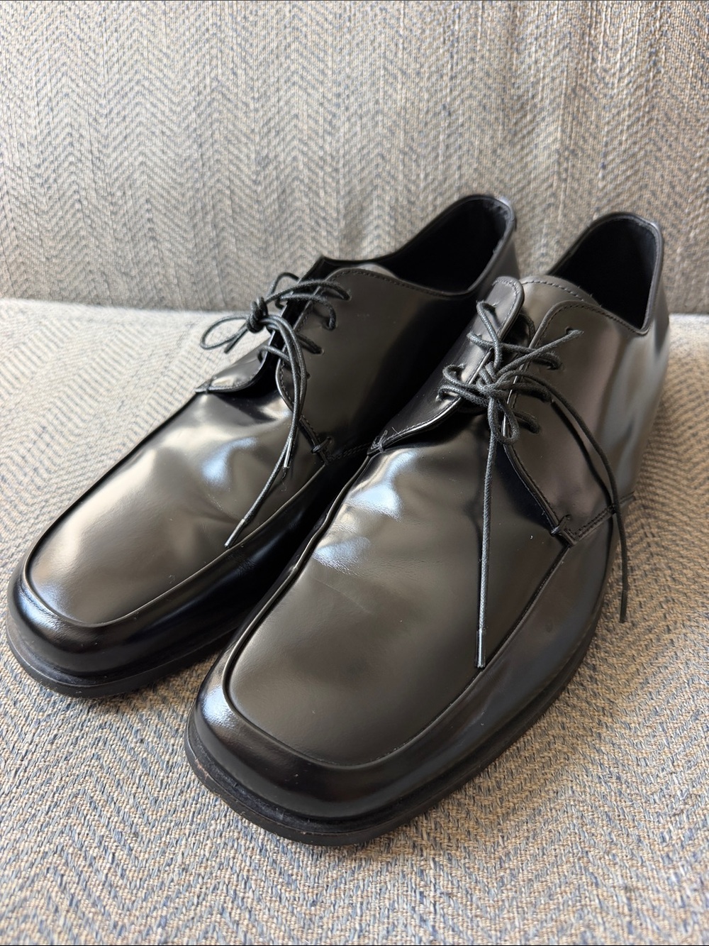 Prada Men’s Black Leather lace Up Oxford Dress Shoes Size: 9.5